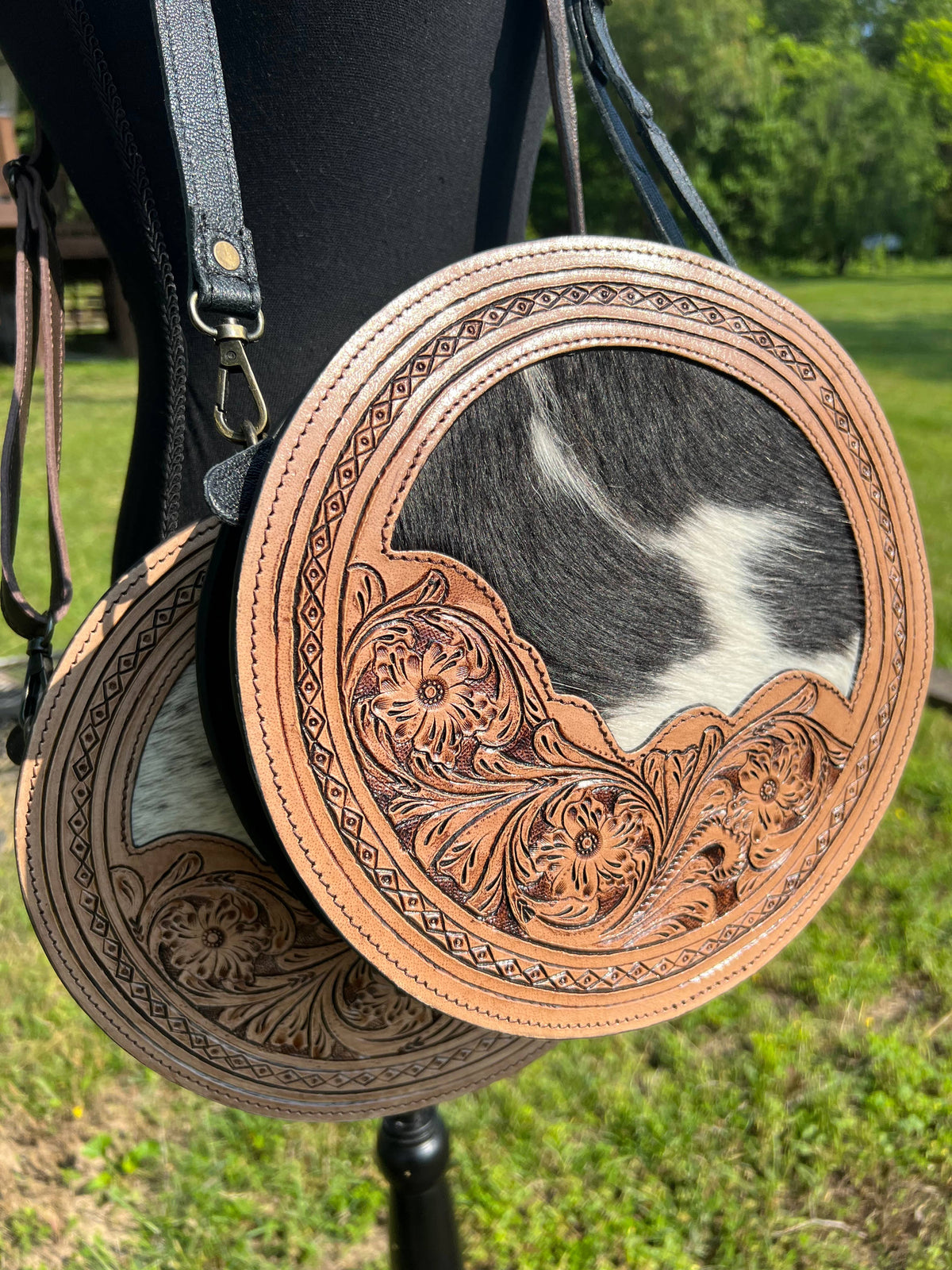 Canteen Round Western Tooled Leather Cowhide Purse